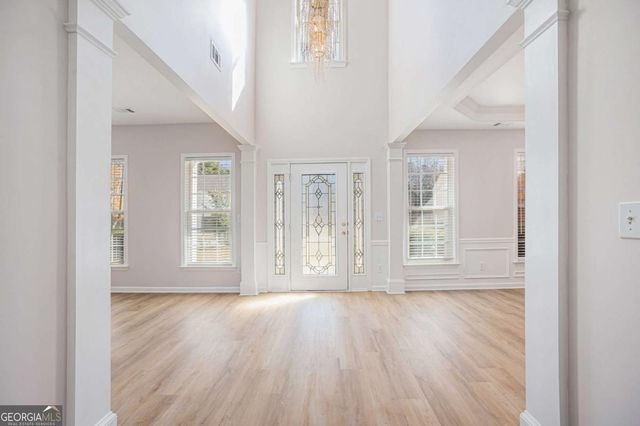 5165 Amberden Hall Drive, Suwanee, GA 30024