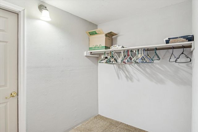 4336 E Farm Road 136, Springfield, MO 65809