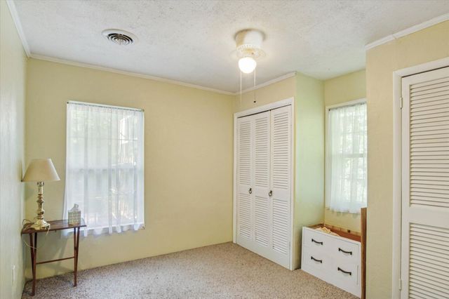 4336 E Farm Road 136, Springfield, MO 65809