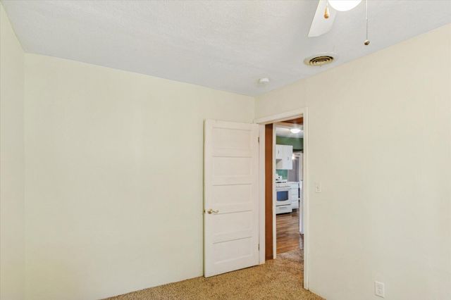 4336 E Farm Road 136, Springfield, MO 65809