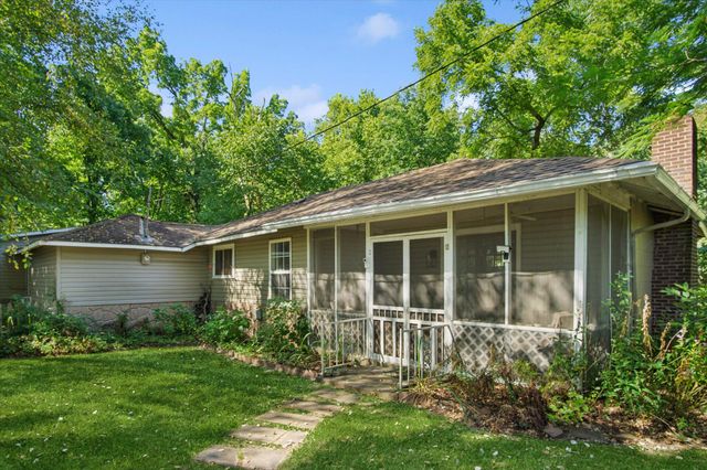 4336 E Farm Road 136, Springfield, MO 65809
