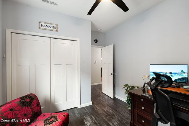 195 Carnelian Ave, Ponderay, ID 83852