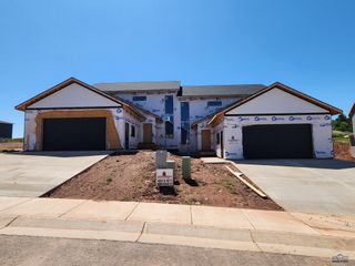 4611 WICKHAM CT, Rapid City, SD 57702