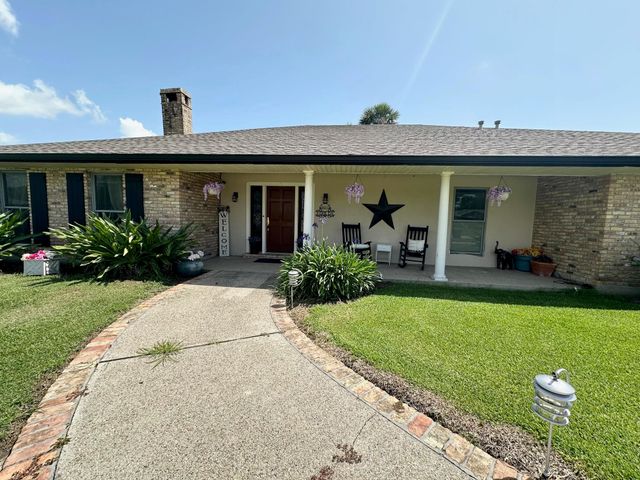 4011 Kerr Drive, Bourg, LA 70343