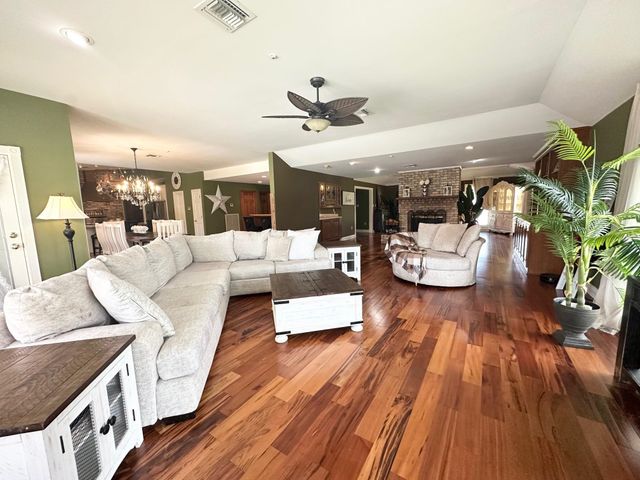 4011 Kerr Drive, Bourg, LA 70343