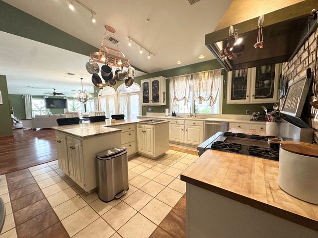 4011 Kerr Drive, Bourg, LA 70343