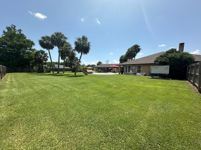 4011 Kerr Drive, Bourg, LA 70343