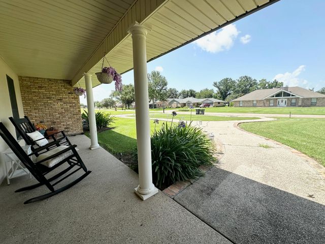 4011 Kerr Drive, Bourg, LA 70343
