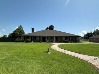 4011 Kerr Drive, Bourg, LA 70343
