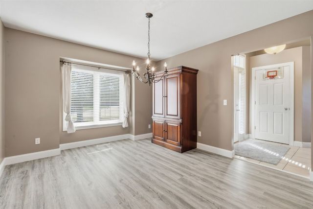 420 Woodbine Drive, Marion, IA 52302