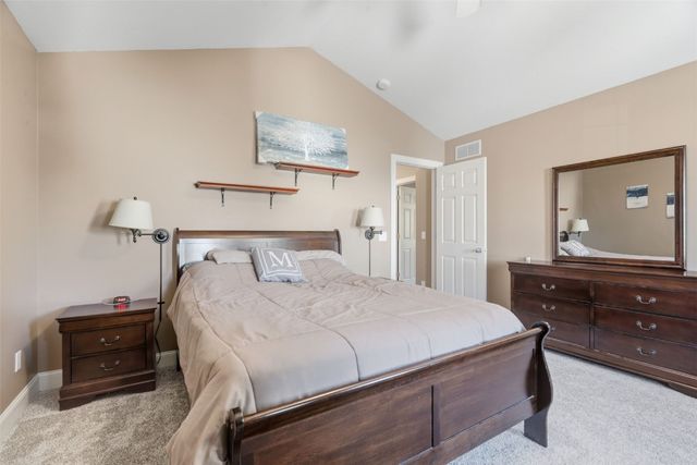 420 Woodbine Drive, Marion, IA 52302