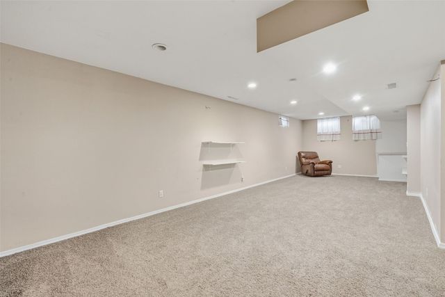 420 Woodbine Drive, Marion, IA 52302