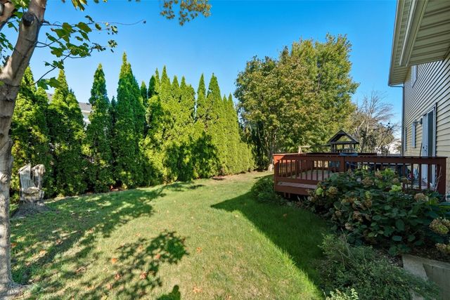 420 Woodbine Drive, Marion, IA 52302