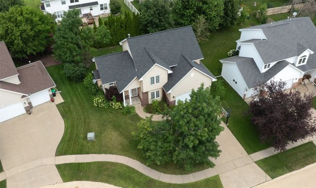 420 Woodbine Drive, Marion, IA 52302