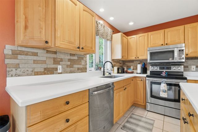 420 Woodbine Drive, Marion, IA 52302