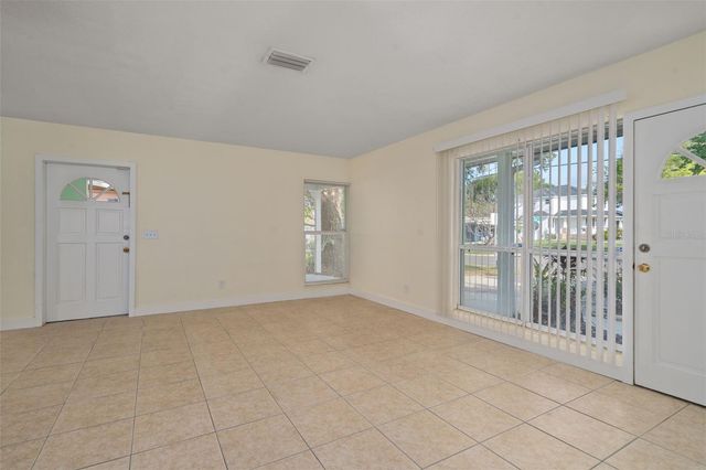 4808 W EUCLID AVENUE, Tampa, FL 33629