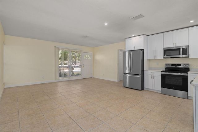 4808 W EUCLID AVENUE, Tampa, FL 33629