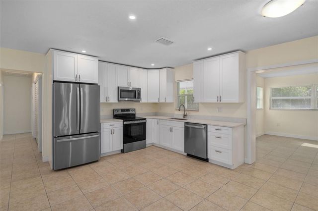 4808 W EUCLID AVENUE, Tampa, FL 33629