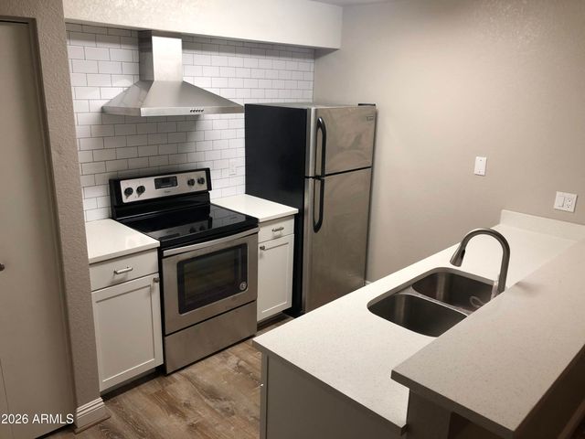 2301 E UNIVERSITY Drive 145, Mesa, AZ 85213