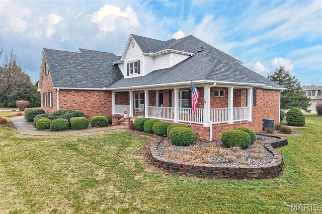 1550 Cedar Lawn Drive, Lebanon, MO 65536