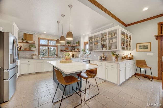 1550 Cedar Lawn Drive, Lebanon, MO 65536