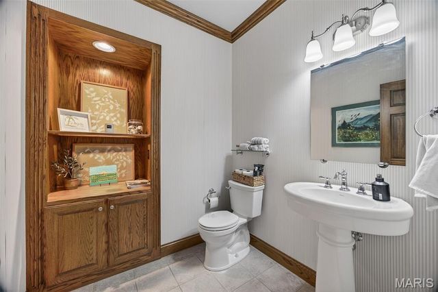 1550 Cedar Lawn Drive, Lebanon, MO 65536