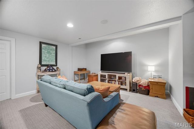 1550 Cedar Lawn Drive, Lebanon, MO 65536