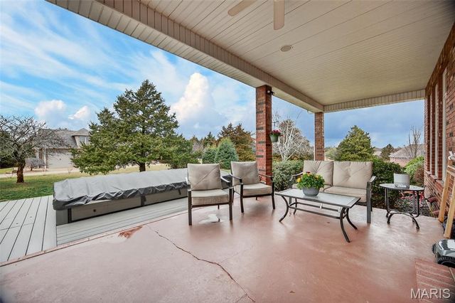 1550 Cedar Lawn Drive, Lebanon, MO 65536