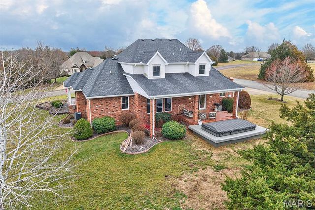 1550 Cedar Lawn Drive, Lebanon, MO 65536