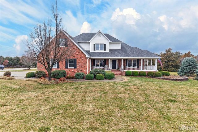 1550 Cedar Lawn Drive, Lebanon, MO 65536