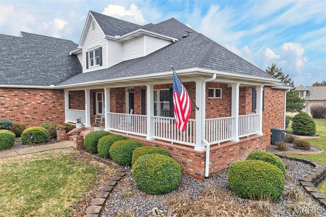 1550 Cedar Lawn Drive, Lebanon, MO 65536