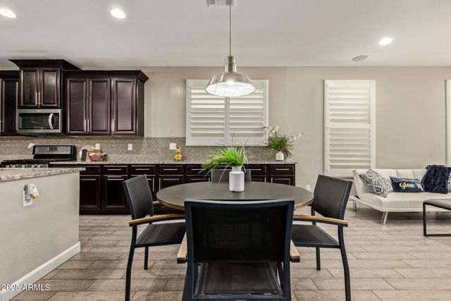 4229 E MESQUITE Street, Gilbert, AZ 85296