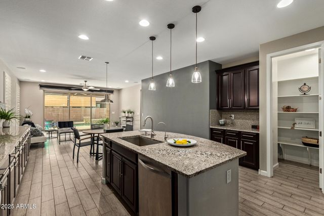 4229 E MESQUITE Street, Gilbert, AZ 85296