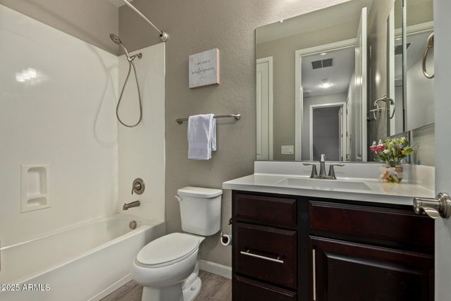 4229 E MESQUITE Street, Gilbert, AZ 85296