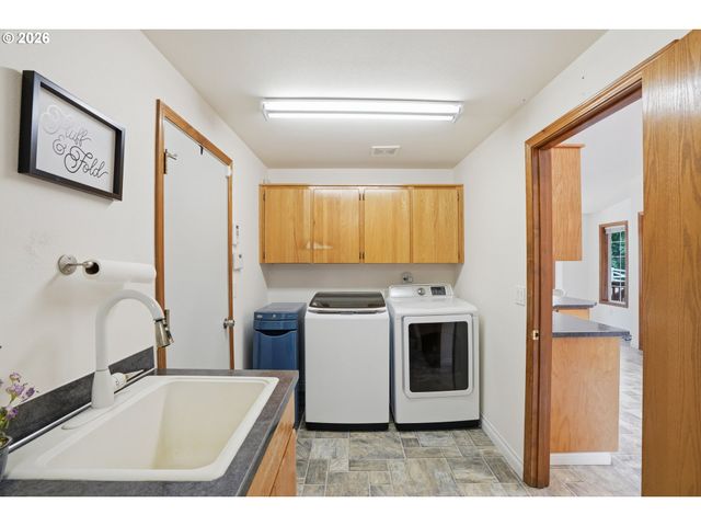 601 N 5TH St, Kalama, WA 98625