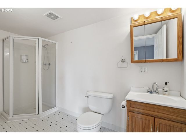 601 N 5TH St, Kalama, WA 98625