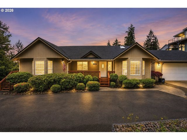 601 N 5TH St, Kalama, WA 98625