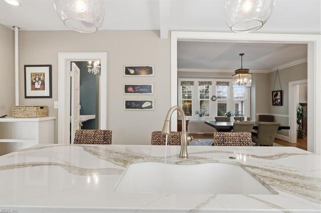 1027 Cambridge CRES, Norfolk, VA 23508