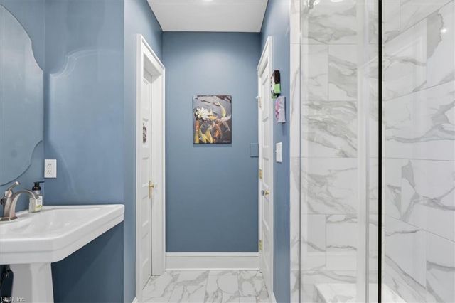 1027 Cambridge CRES, Norfolk, VA 23508