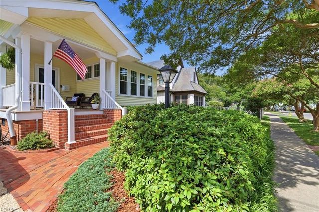 1027 Cambridge CRES, Norfolk, VA 23508