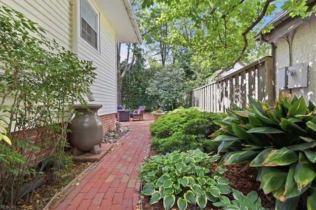 1027 Cambridge CRES, Norfolk, VA 23508