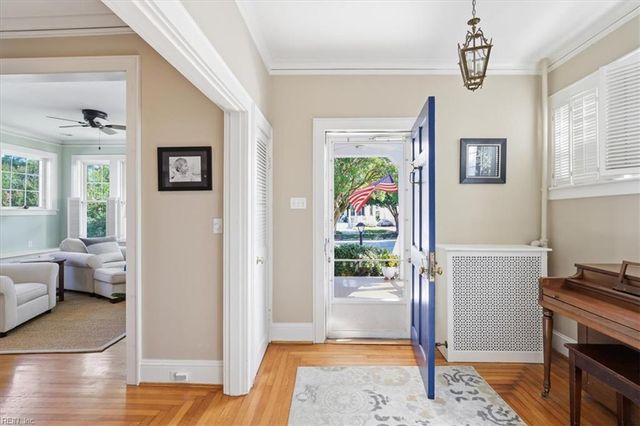 1027 Cambridge CRES, Norfolk, VA 23508