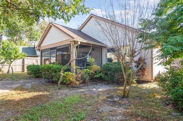 150 EDGEWATER CIRCLE, Sanford, FL 32773