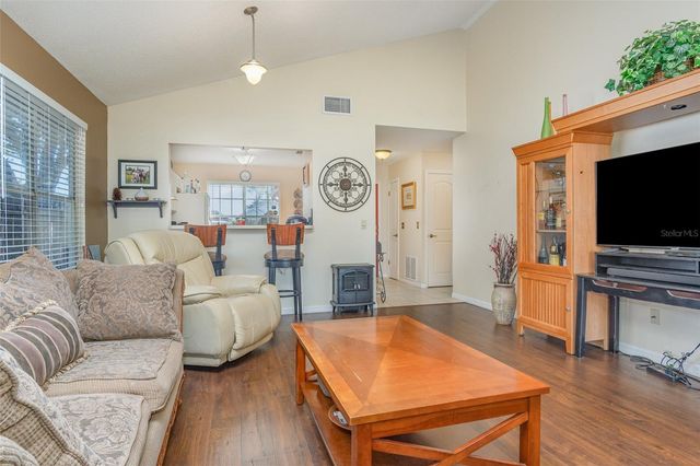 150 EDGEWATER CIRCLE, Sanford, FL 32773