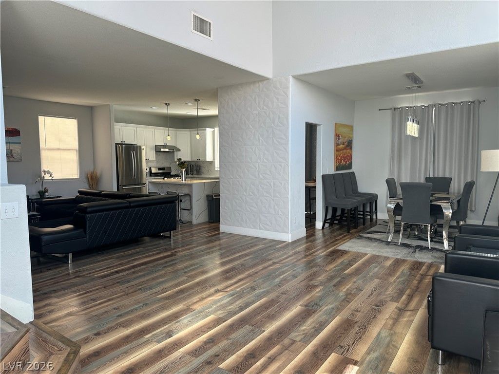 8901 Kingswood Drive, Las Vegas, NV 89147 — photo 3
