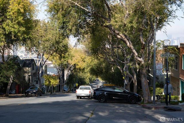 130 Ripley Street, San Francisco, CA 94110
