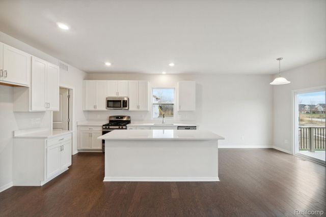 27119 Silo Drive, Saline, MI 48176