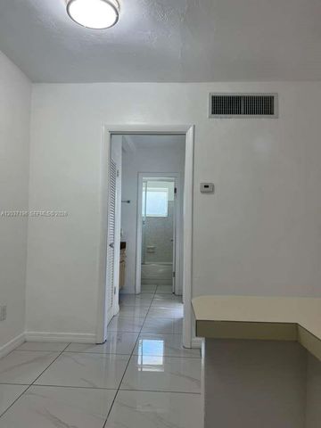 7505 SW 82nd St 322, Miami, FL 33143