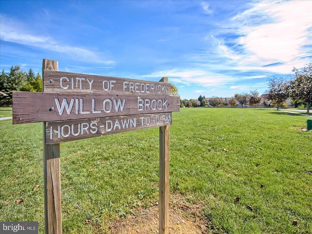 1944 CROSSING STONE CT, Frederick, MD 21702