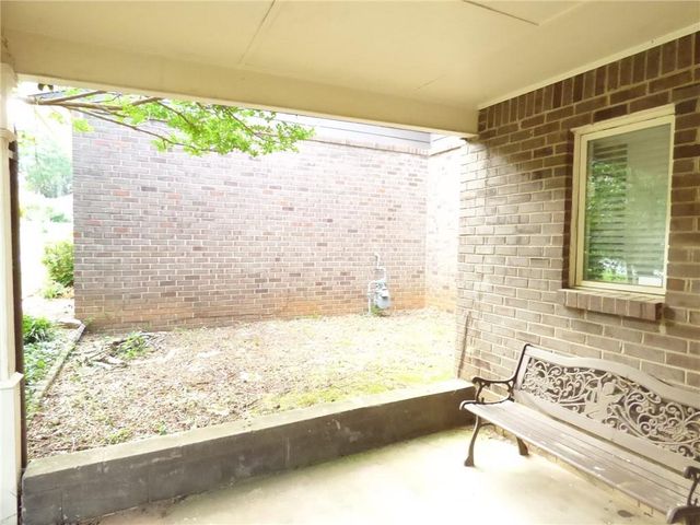 1572 Circlestone Drive, Stone Mountain, GA 30088